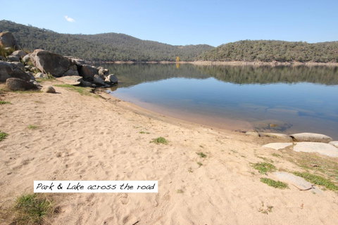 Full Circle Apartments - Lightning Ridge Tourism 34