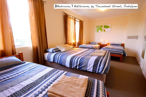 Full Circle Apartments - Lightning Ridge Tourism 22