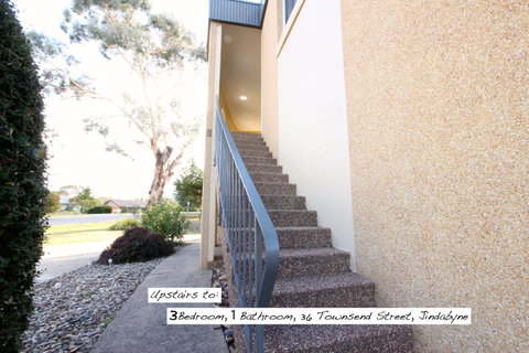 Full Circle Apartments - Lightning Ridge Tourism 17