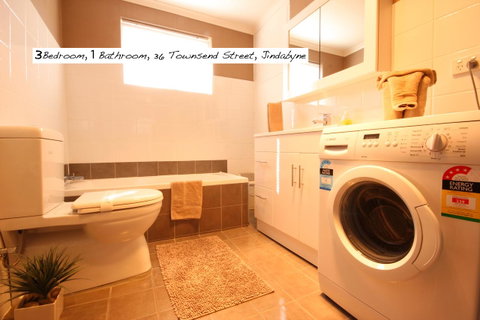Full Circle Apartments - Lightning Ridge Tourism 23