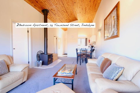 Full Circle Apartments - Lightning Ridge Tourism 11