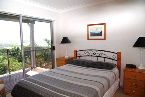 Coastwatch, 26 Comara Terrace - Lightning Ridge Tourism 5