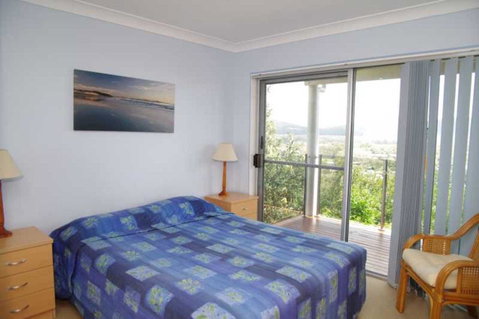 Coastwatch, 26 Comara Terrace - Lightning Ridge Tourism 6