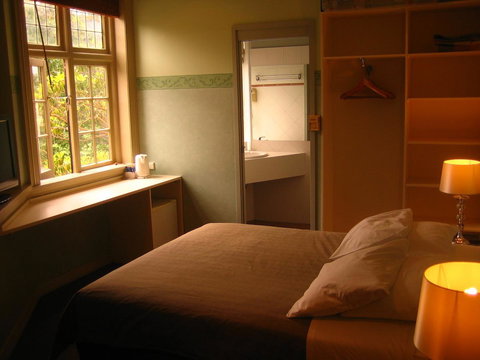 Hotel 59 Sydney - Lightning Ridge Tourism 31