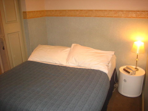 Hotel 59 Sydney - Lightning Ridge Tourism 37