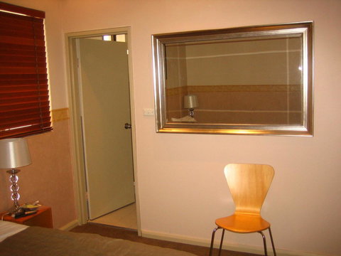 Hotel 59 Sydney - Lightning Ridge Tourism 35