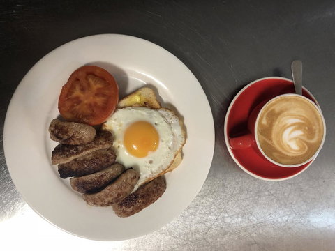 Hotel 59 Sydney - Lightning Ridge Tourism 11