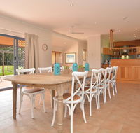 James Estate Guesthouse - Lightning Ridge Tourism