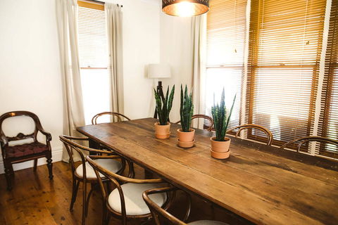 Morpeth Cottage - Lightning Ridge Tourism 24