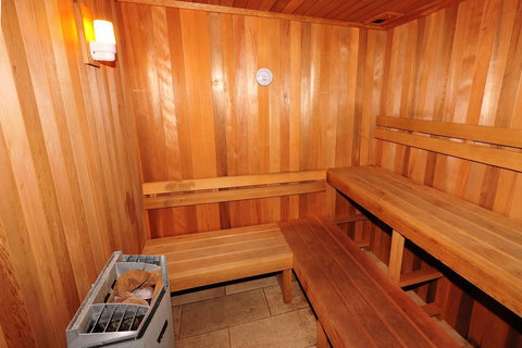 Sandy Cove Apartments - Lightning Ridge Tourism 21