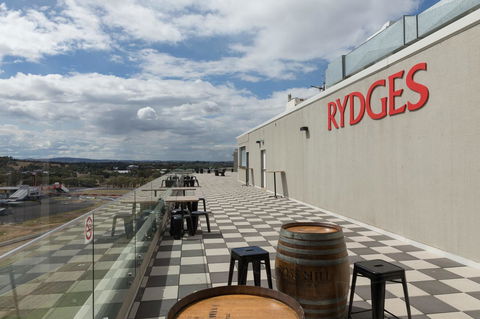 Rydges Mount Panorama Bathurst - Lightning Ridge Tourism 14