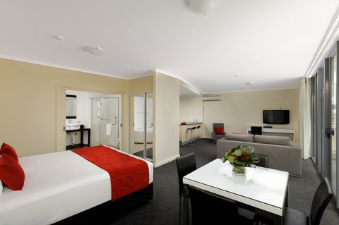 Rydges Mount Panorama Bathurst - Lightning Ridge Tourism 20