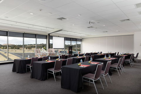 Rydges Mount Panorama Bathurst - Lightning Ridge Tourism 36