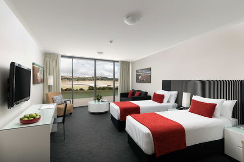 Rydges Mount Panorama Bathurst - Lightning Ridge Tourism 19