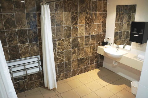 Rydges Mount Panorama Bathurst - Lightning Ridge Tourism 1