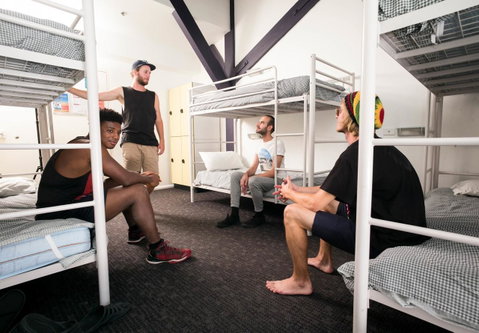 Railway Square YHA - Lightning Ridge Tourism 38