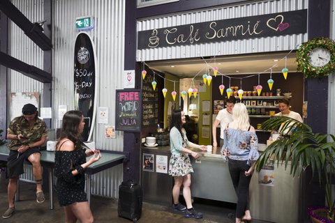 Railway Square YHA - Lightning Ridge Tourism 14