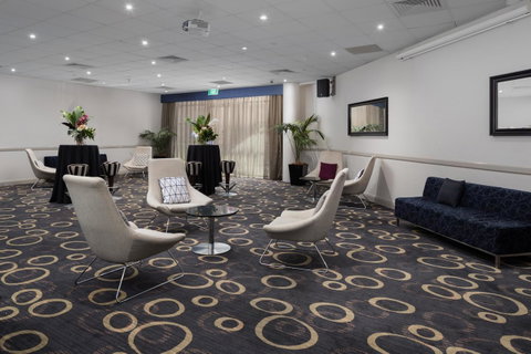 Rydges Parramatta - Lightning Ridge Tourism 41