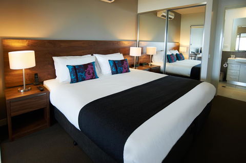 Quest Dubbo - Lightning Ridge Tourism 24