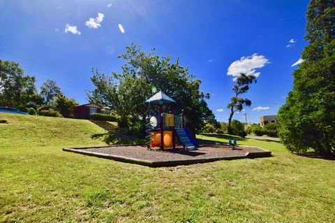 Dangal Gardens - Lightning Ridge Tourism 29