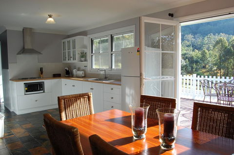 Cadair Cottages - Lightning Ridge Tourism 6