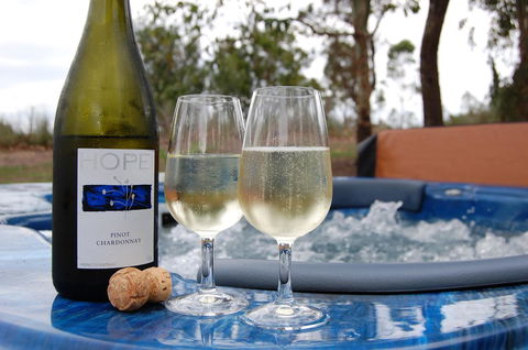 Cadair Cottages - Lightning Ridge Tourism 13
