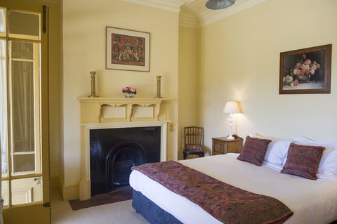 Hillview Heritage Hotel - Lightning Ridge Tourism 34