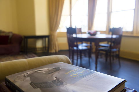 Hillview Heritage Hotel - Lightning Ridge Tourism 12