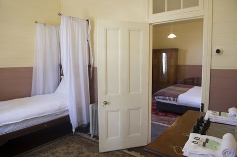 Hillview Heritage Hotel - Lightning Ridge Tourism 44