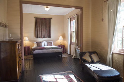 Hillview Heritage Hotel - Lightning Ridge Tourism 37