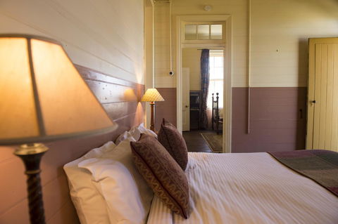 Hillview Heritage Hotel - Lightning Ridge Tourism 42