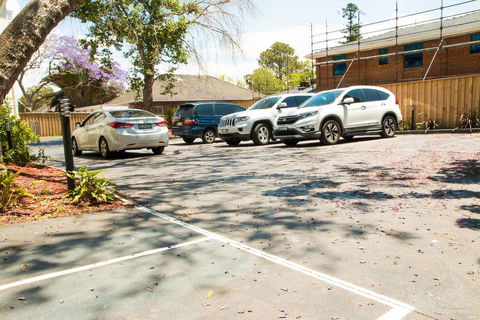 T&M HOUSE - Lightning Ridge Tourism 38