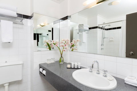 Rydges North Sydney - Lightning Ridge Tourism 12