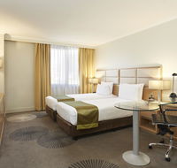 Holiday Inn Parramatta - Lightning Ridge Tourism