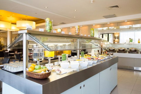 Holiday Inn Parramatta, An IHG Hotel - Lightning Ridge Tourism 16
