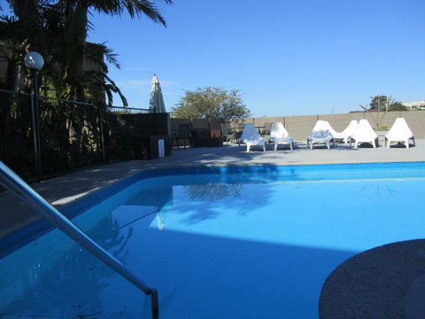 South Seas Motel - Lightning Ridge Tourism 6