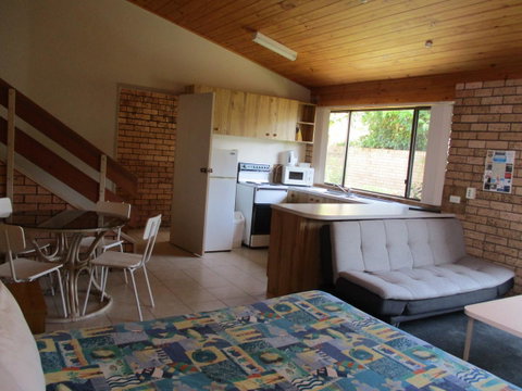 South Seas Motel - Lightning Ridge Tourism 5