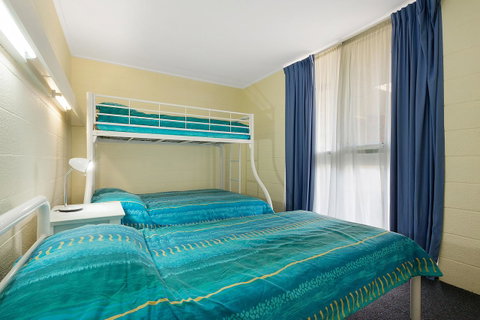 Kalindo Merimbula - Lightning Ridge Tourism 6