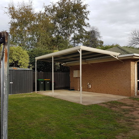 Belle In Bowral - Lightning Ridge Tourism 27