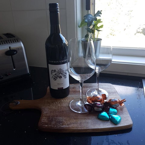 Belle In Bowral - Lightning Ridge Tourism 3