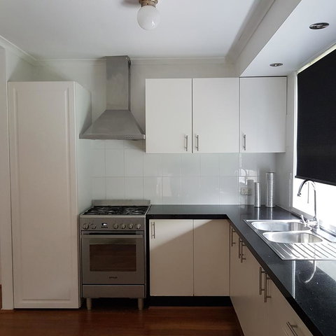 Belle In Bowral - Lightning Ridge Tourism 24