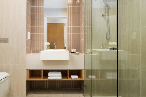 Rydges Campbelltown - Lightning Ridge Tourism 23