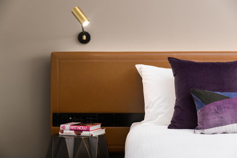 Rydges Campbelltown - Lightning Ridge Tourism 21