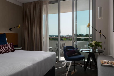 Rydges Campbelltown - Lightning Ridge Tourism 3