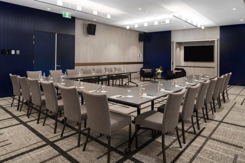 Rydges Campbelltown - Lightning Ridge Tourism 39