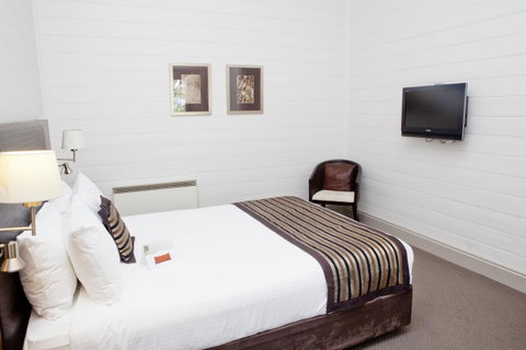 Q Station - Lightning Ridge Tourism 14