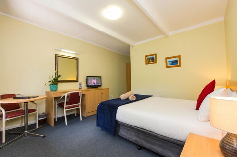 Sky Rider Motor Inn - Lightning Ridge Tourism 16