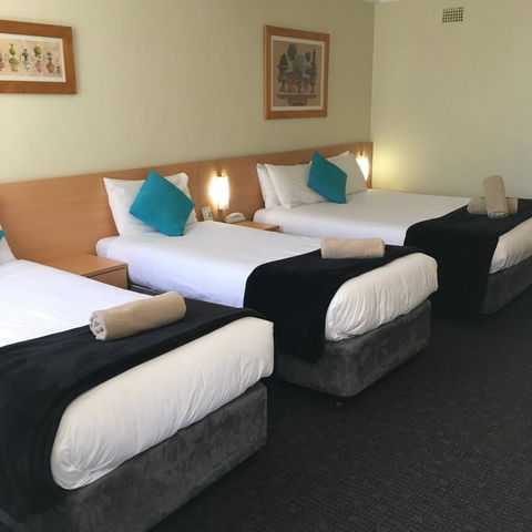 Sky Rider Motor Inn - Lightning Ridge Tourism 40