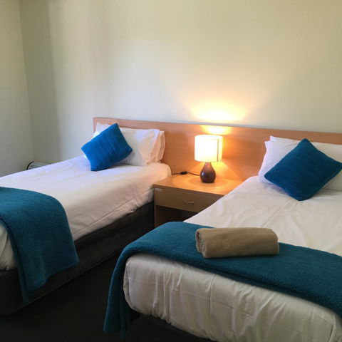 Sky Rider Motor Inn - Lightning Ridge Tourism 30