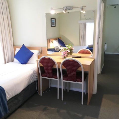 Sky Rider Motor Inn - Lightning Ridge Tourism 34